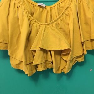 Rebdolls off the shoulder crap top